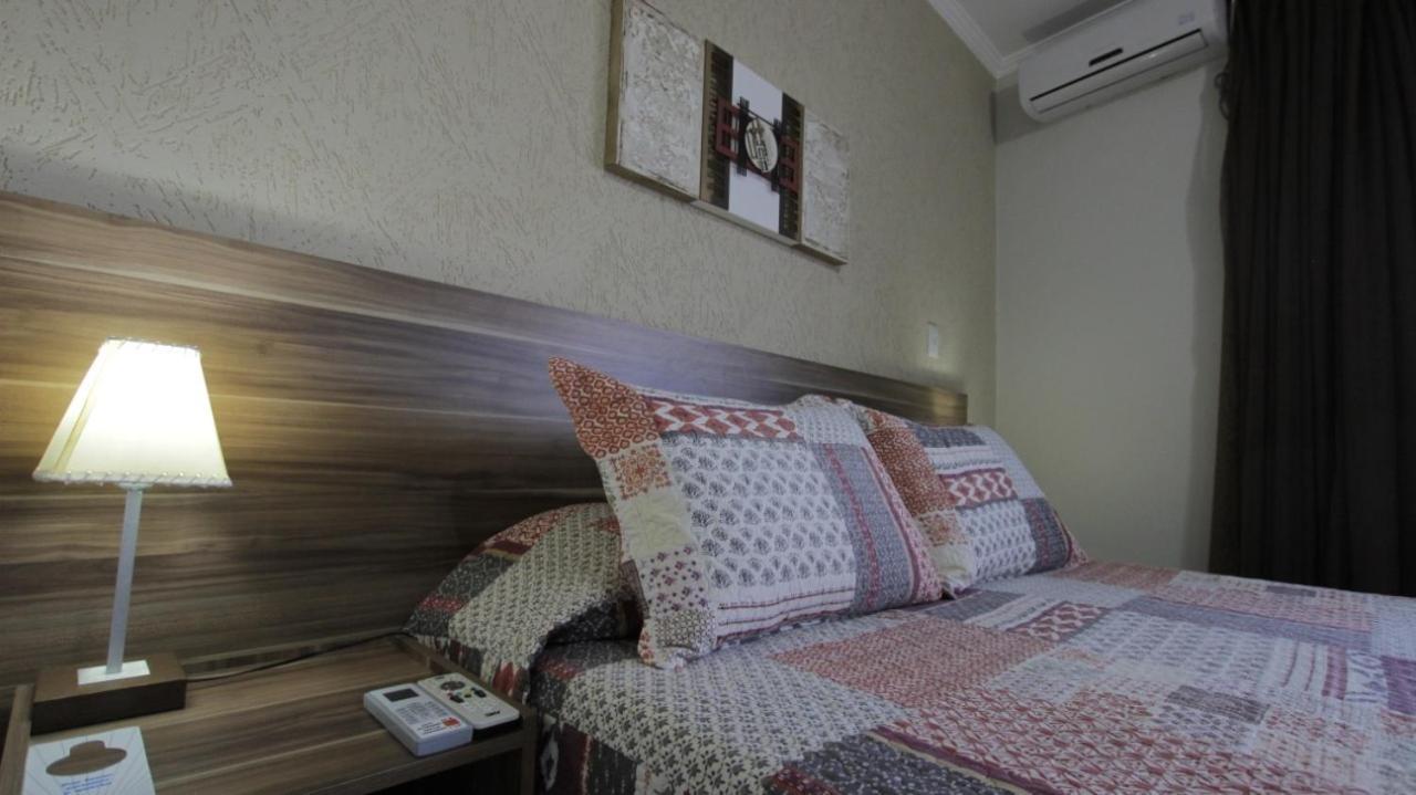 Beira Lago Palace Hotel Morrinhos  Εξωτερικό φωτογραφία
