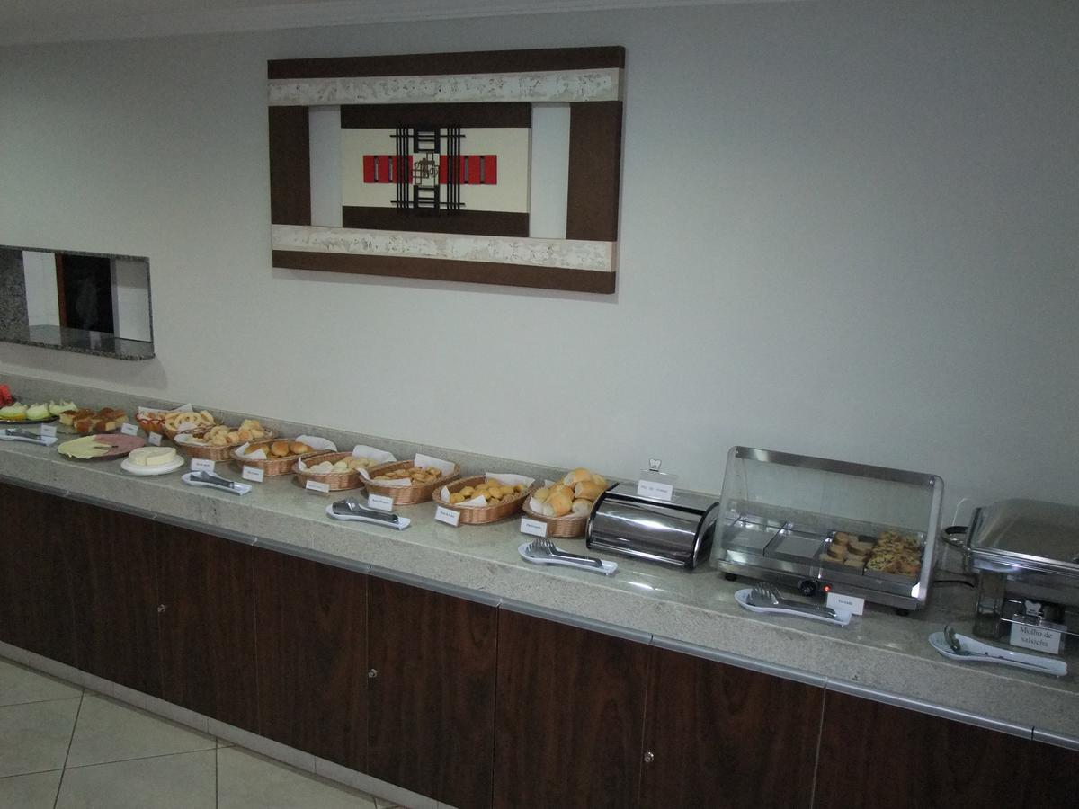 Beira Lago Palace Hotel Morrinhos  Εξωτερικό φωτογραφία