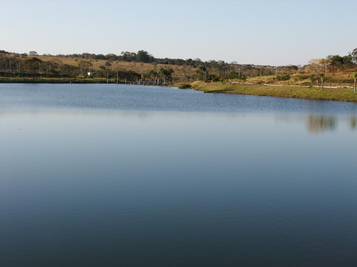 Beira Lago Palace Hotel Morrinhos  Εξωτερικό φωτογραφία