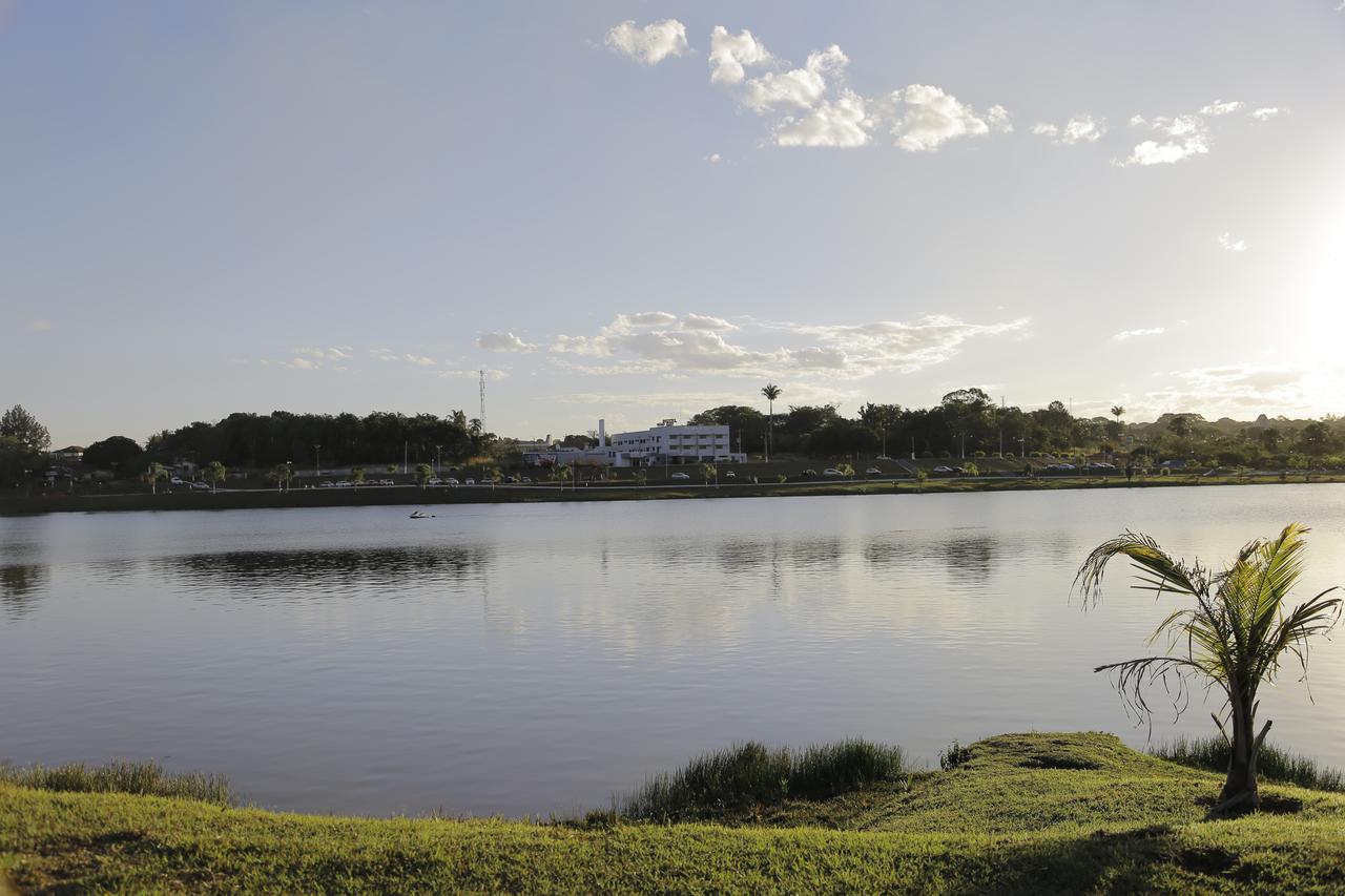 Beira Lago Palace Hotel Morrinhos  Εξωτερικό φωτογραφία