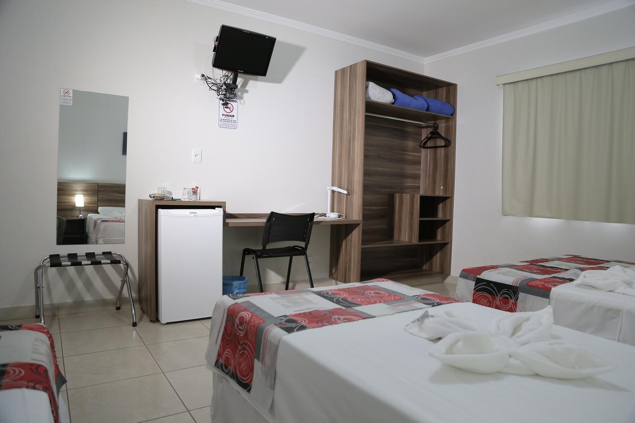 Beira Lago Palace Hotel Morrinhos  Εξωτερικό φωτογραφία
