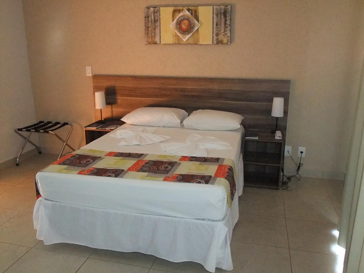 Beira Lago Palace Hotel Morrinhos  Εξωτερικό φωτογραφία