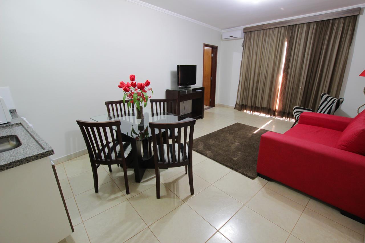 Beira Lago Palace Hotel Morrinhos  Εξωτερικό φωτογραφία