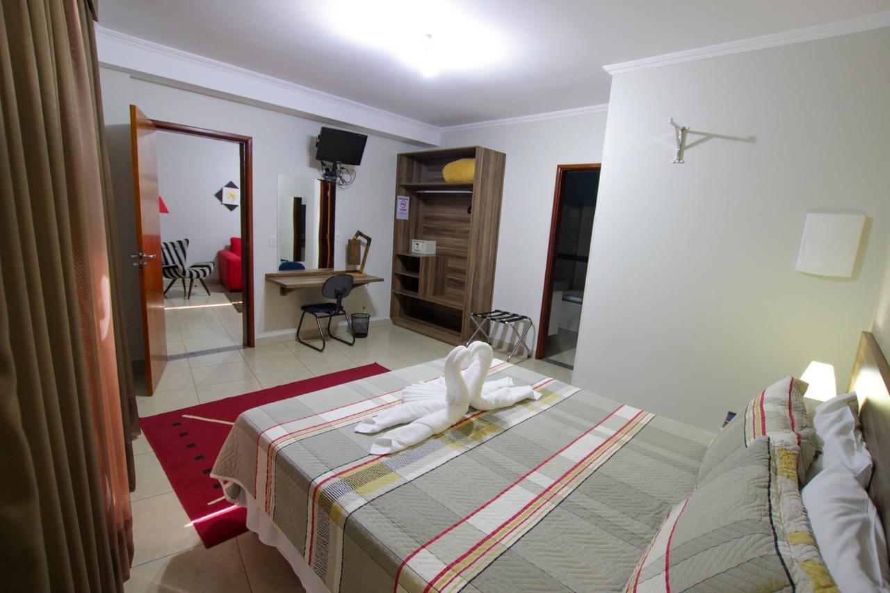 Beira Lago Palace Hotel Morrinhos  Εξωτερικό φωτογραφία