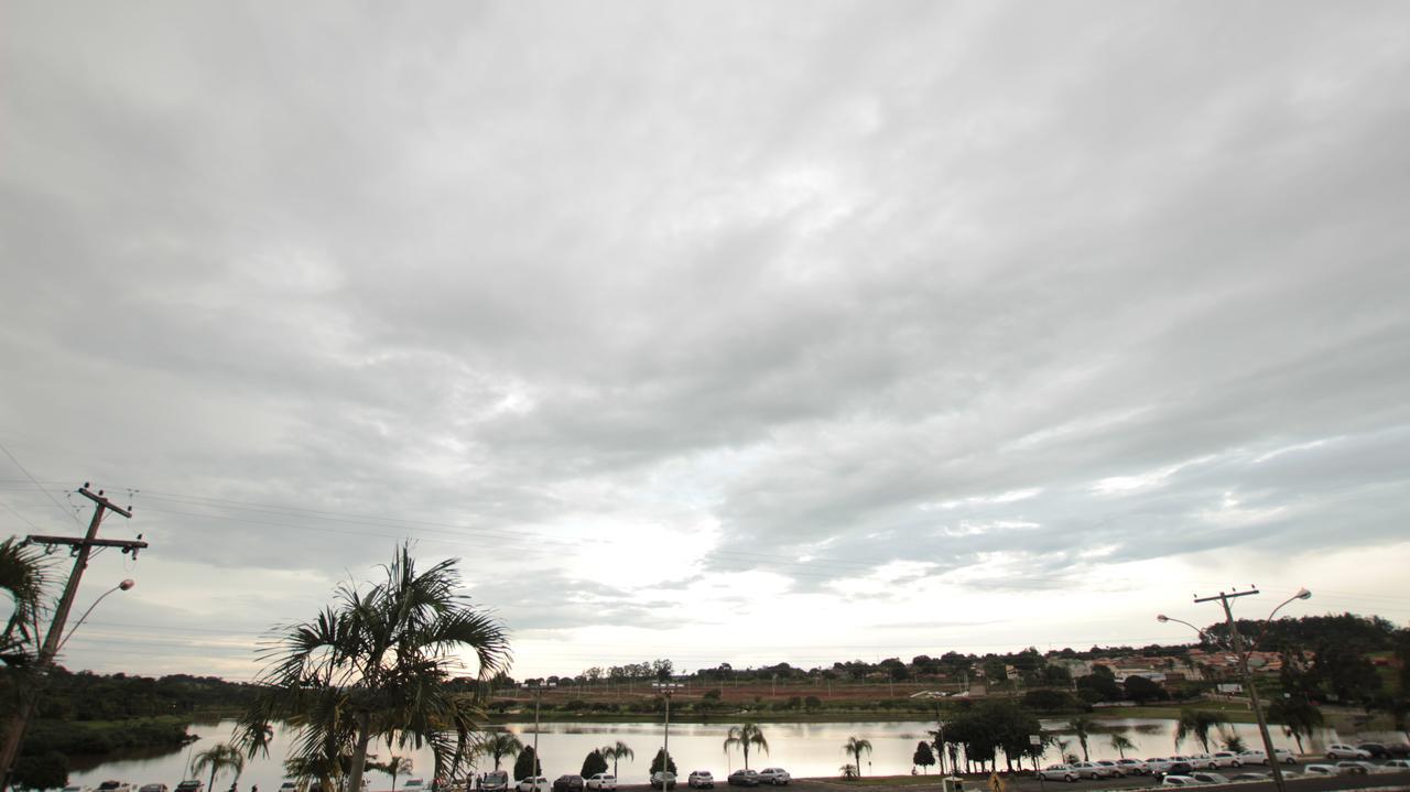 Beira Lago Palace Hotel Morrinhos  Εξωτερικό φωτογραφία