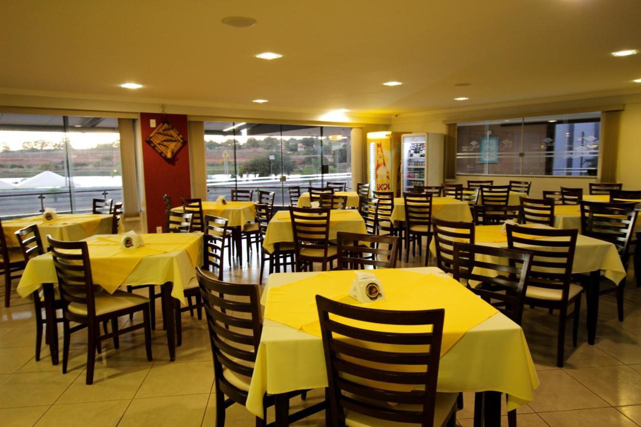 Beira Lago Palace Hotel Morrinhos  Εξωτερικό φωτογραφία