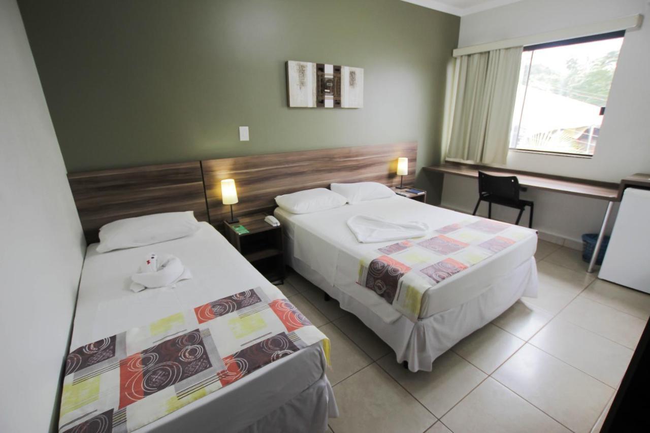 Beira Lago Palace Hotel Morrinhos  Εξωτερικό φωτογραφία